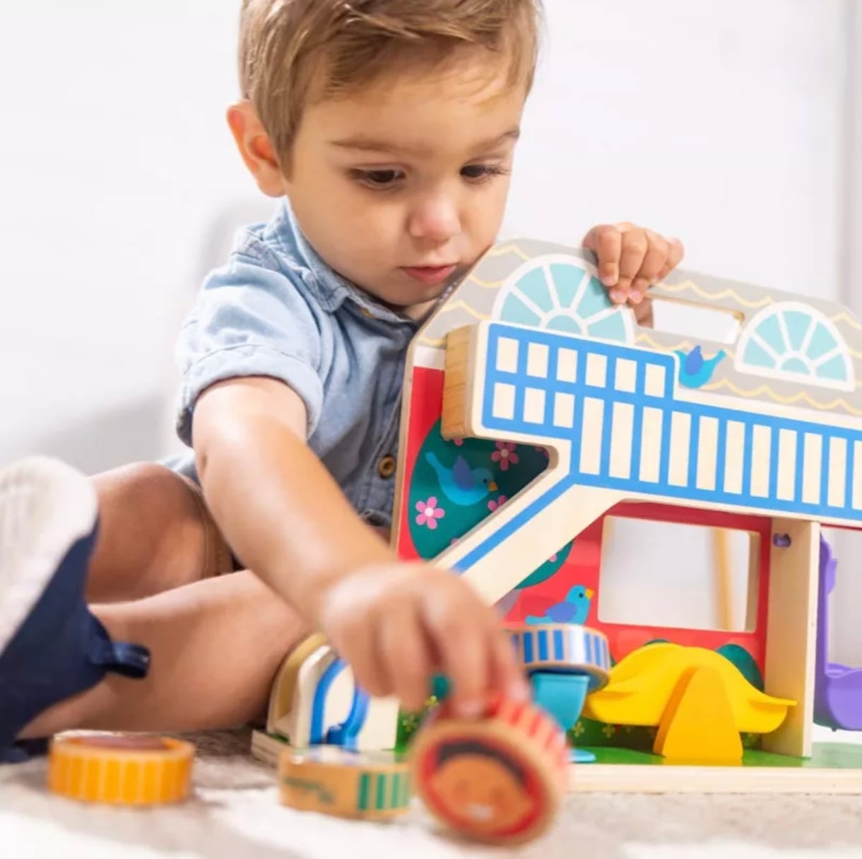 Melissa & Doug schoolyard tumbler