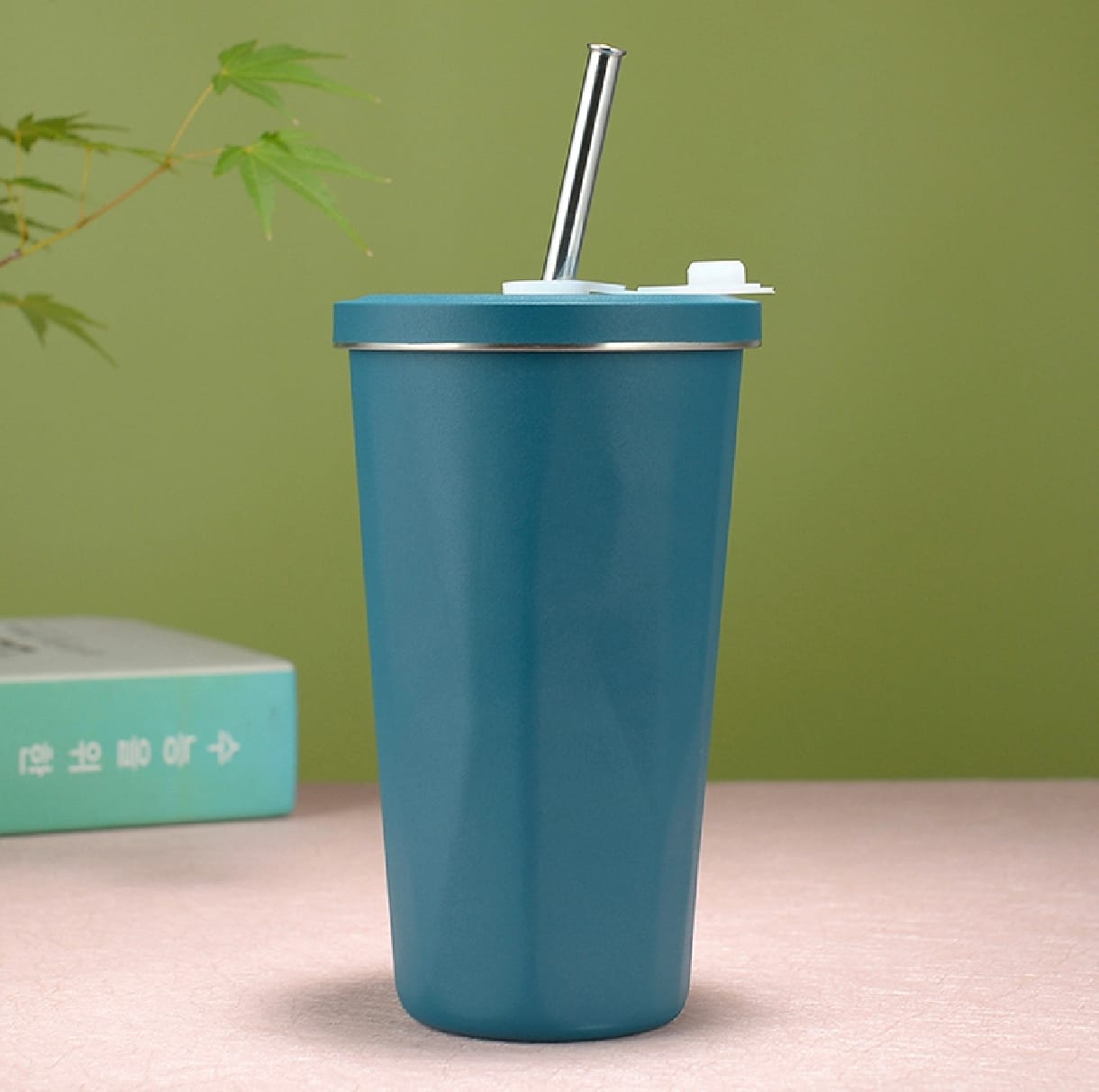 600 ml stainless steel cup with lid and lockable straw