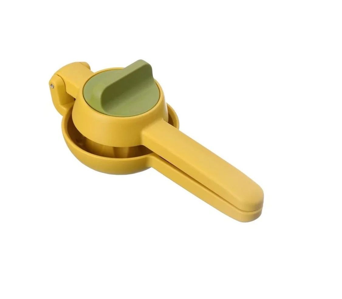 Manual juicer