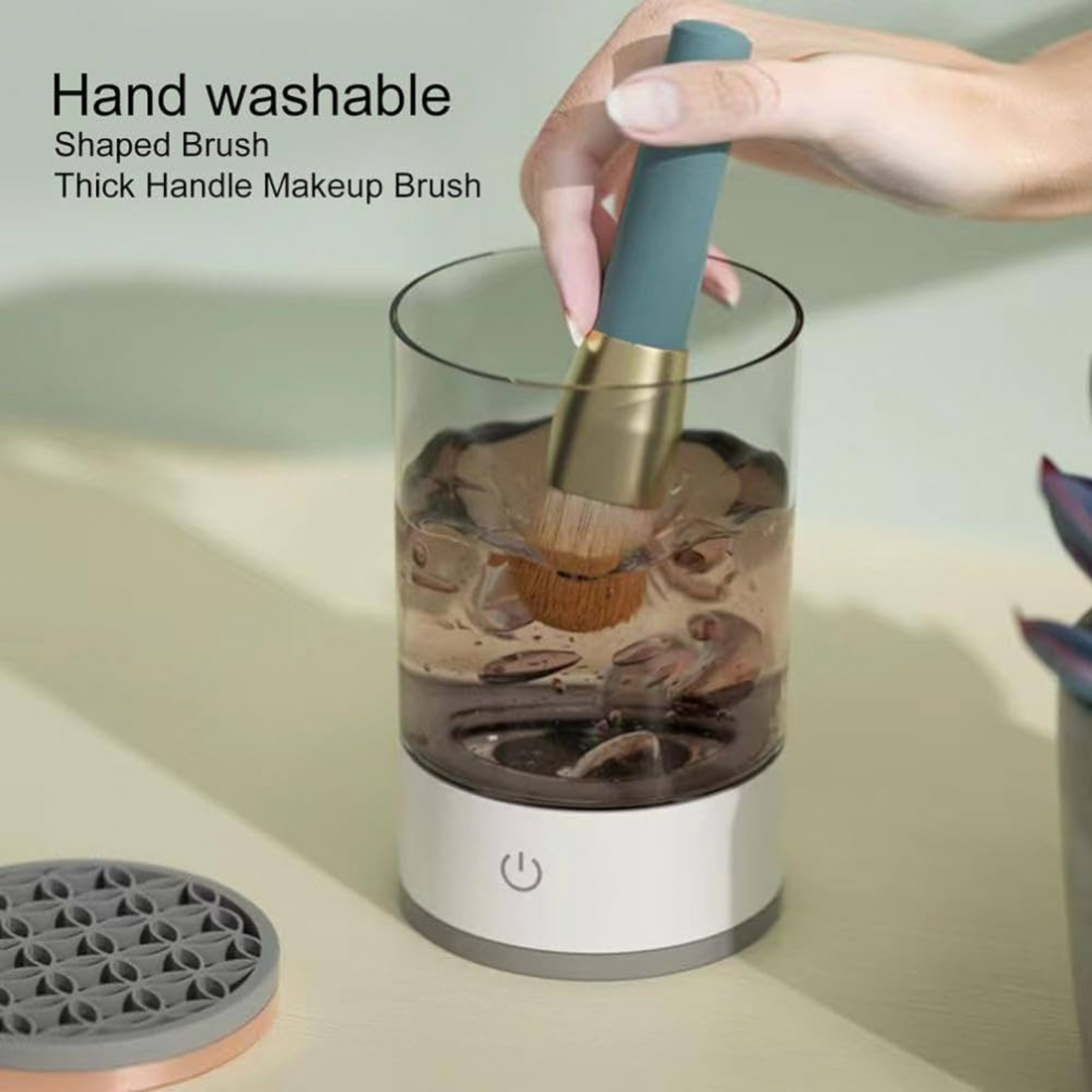 Makeup brush cleaner