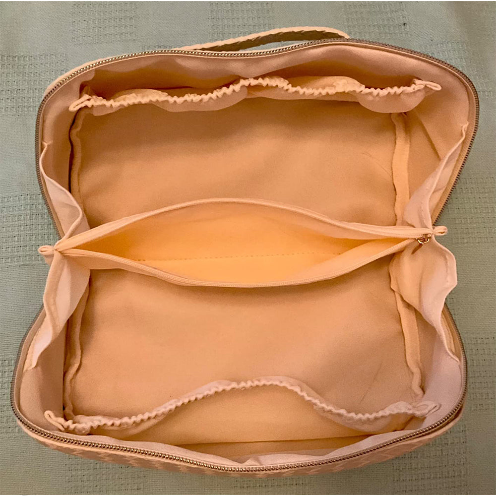 Cosmetic bag