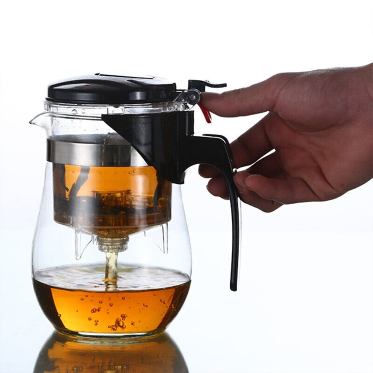 Tea pot with built in infuser