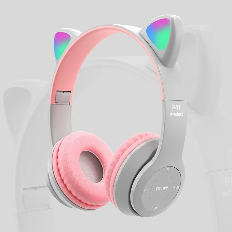 Wireless headphones with LED ears