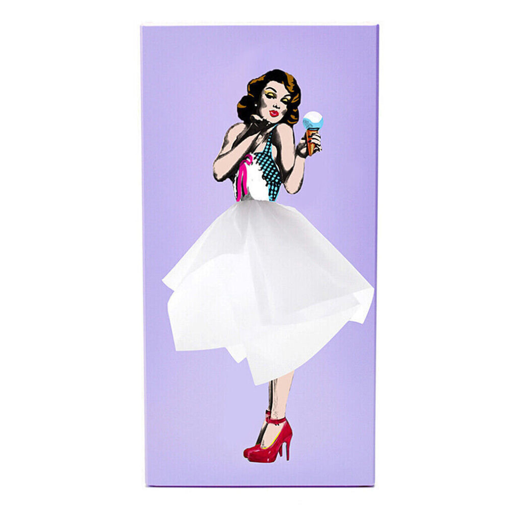 Skirt tissue box