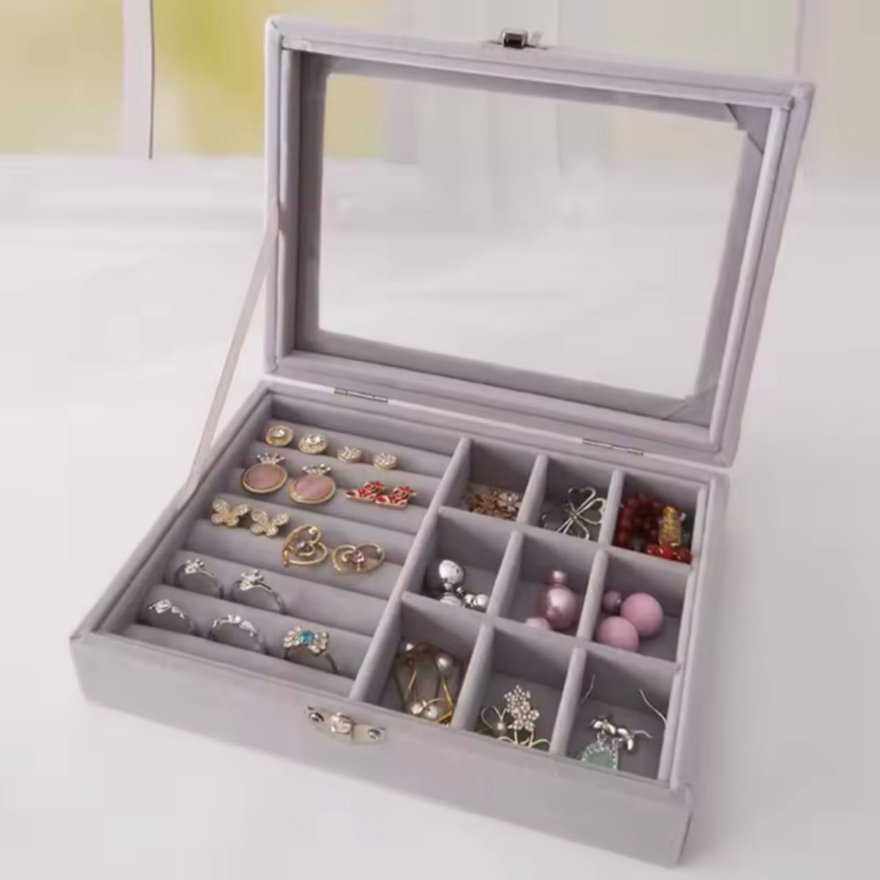 Velvet jewelry organizer