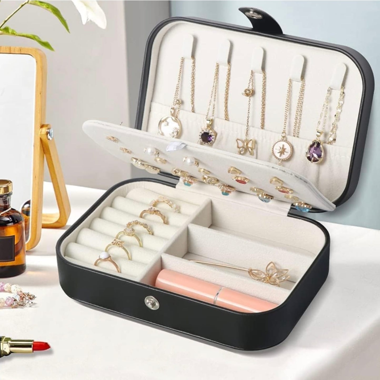 Compact jewelry organizer box