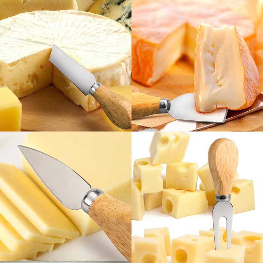 Cheese knives set