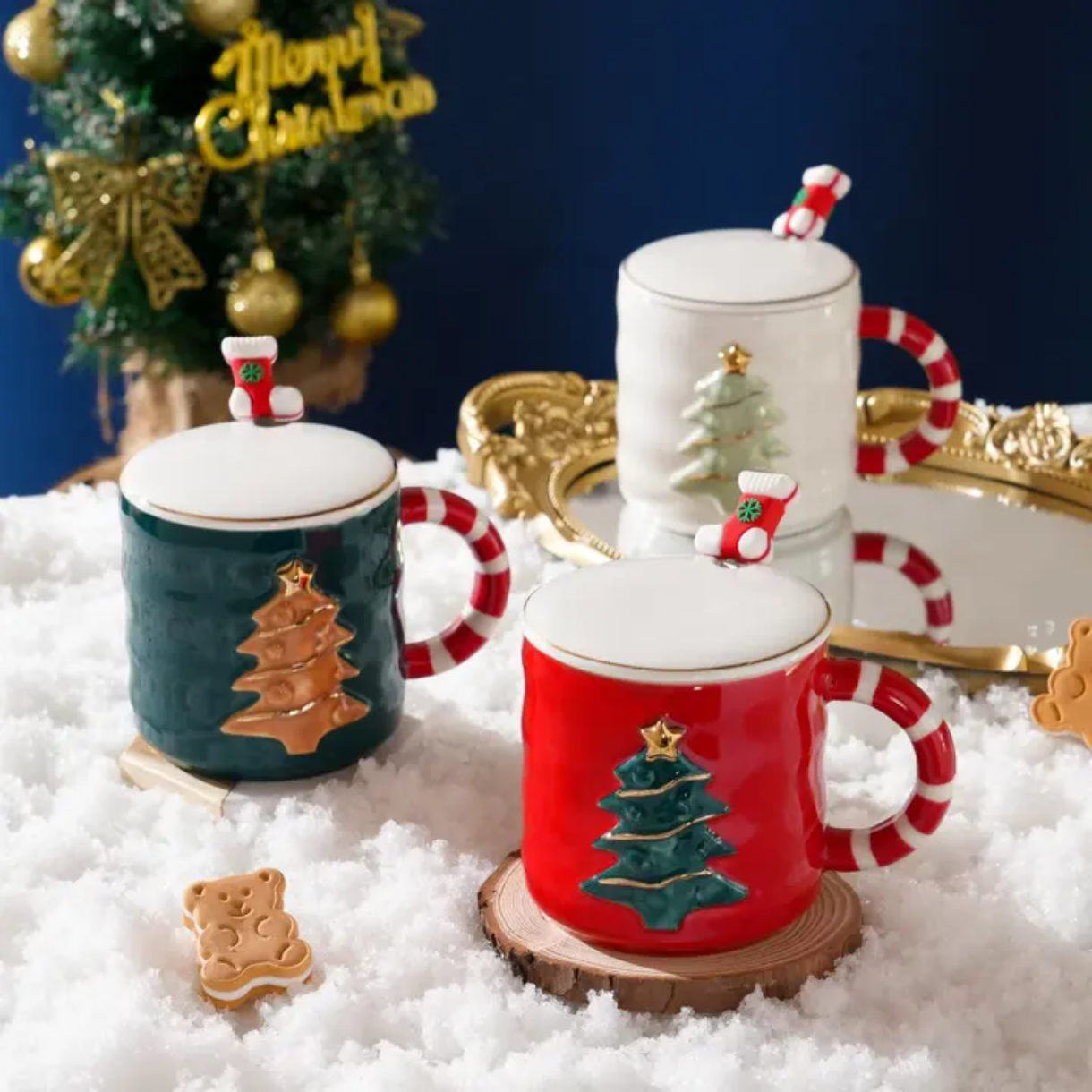 Christmas mug with spoon and cover